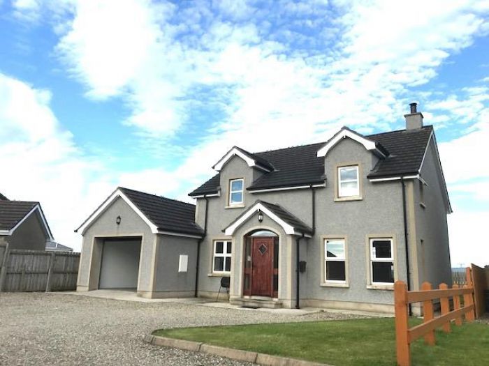 122 Carrowclare Road