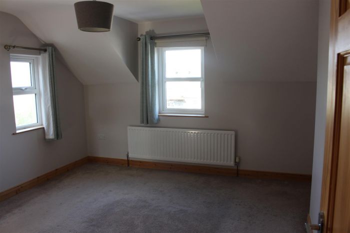 122 Carrowclare Road