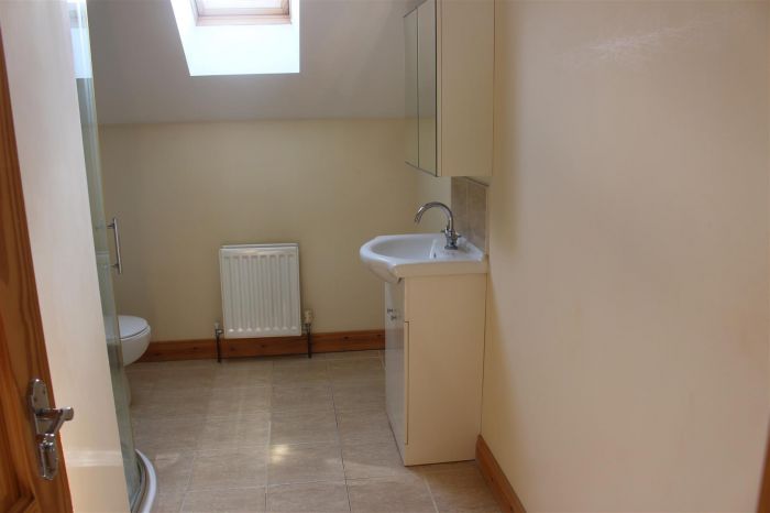 122 Carrowclare Road