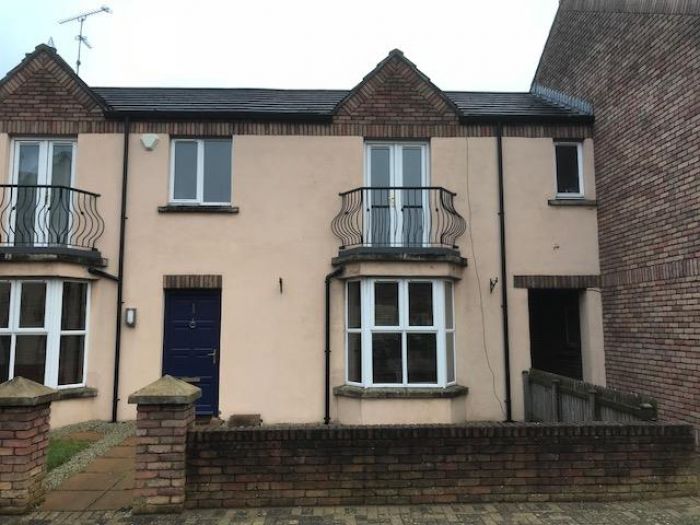 13 Bridgehouse Court