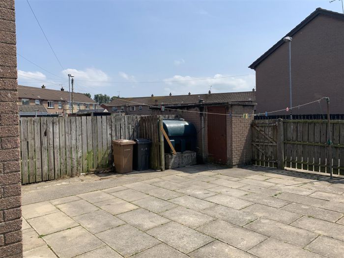 1 Glenbeg Walk