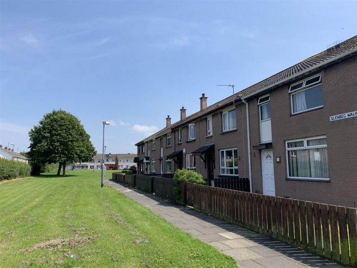 1 Glenbeg Walk