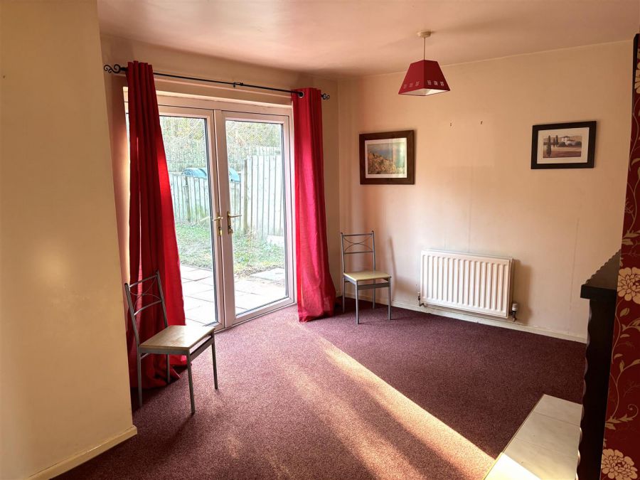 4 Shackleton Crescent