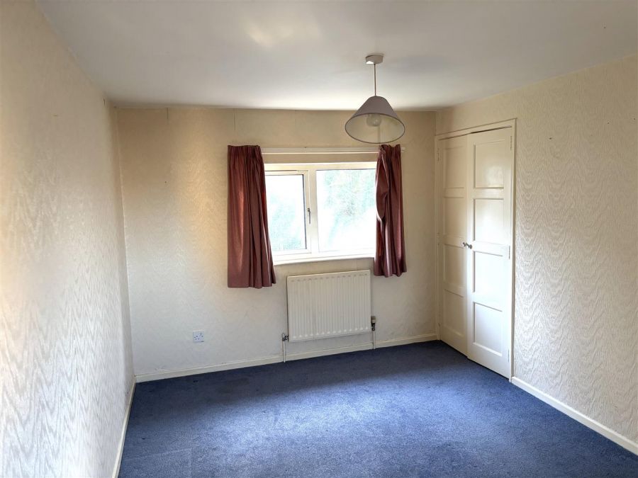 4 Shackleton Crescent