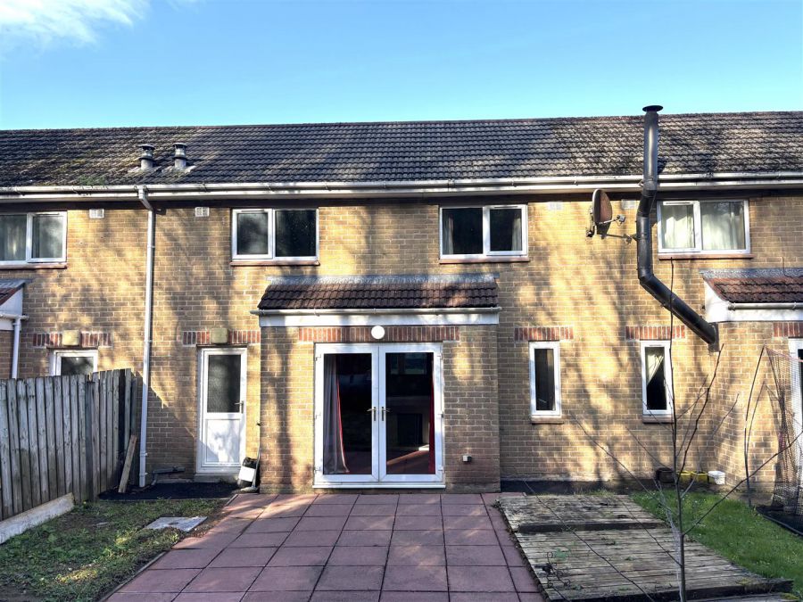 4 Shackleton Crescent