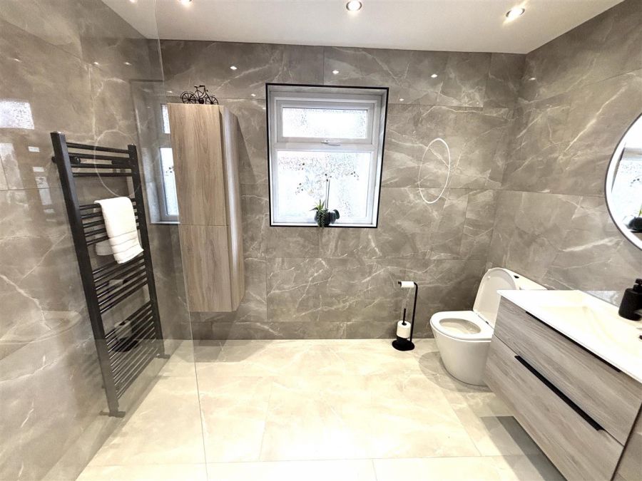 2 Bovally Road