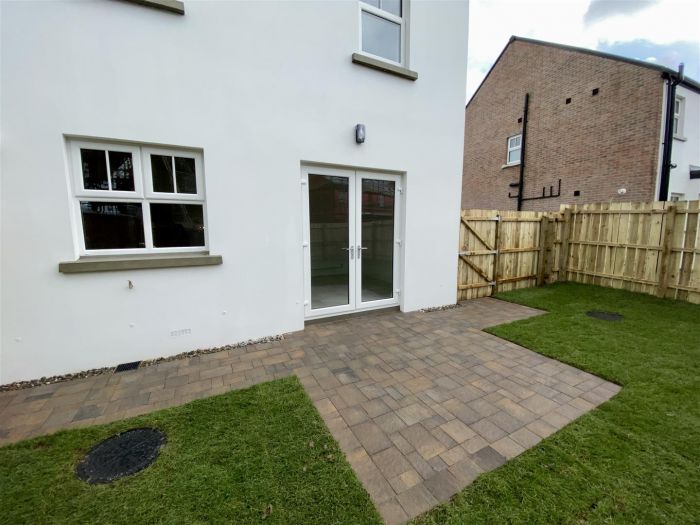 2 Boyle Place, Roewood