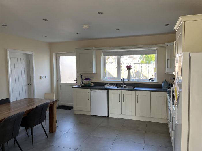 128 Carrowclare Road