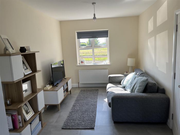 128 Carrowclare Road