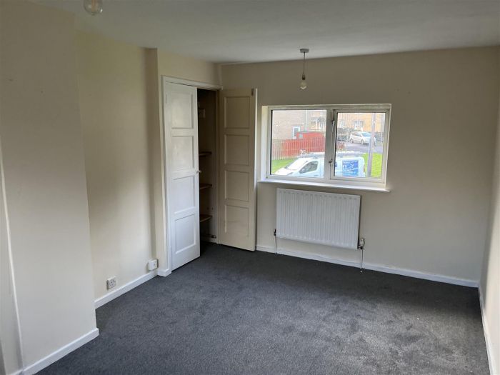 68 Shackleton Crescent