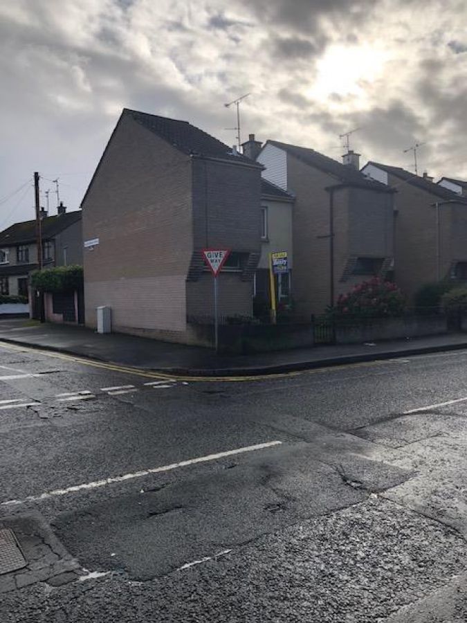 122 Irish Green Street