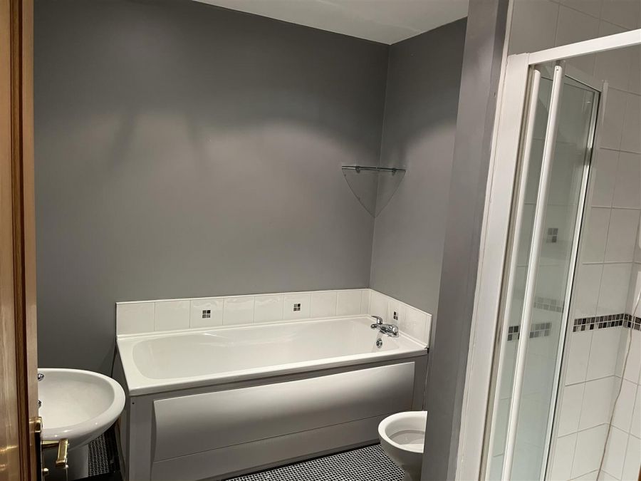 8 Glasvey Old School