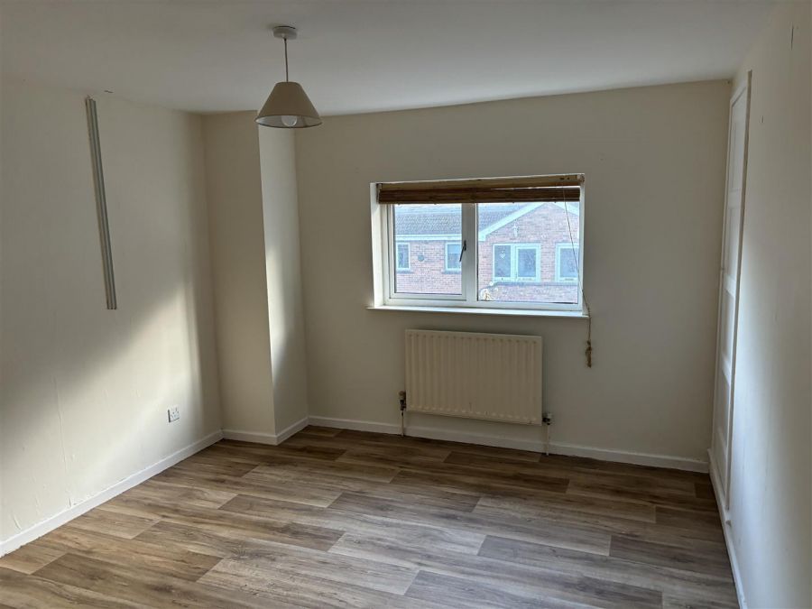 21 Shackleton Crescent