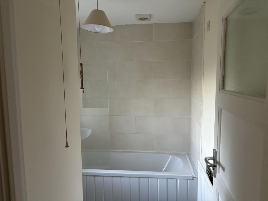 21 Shackleton Crescent