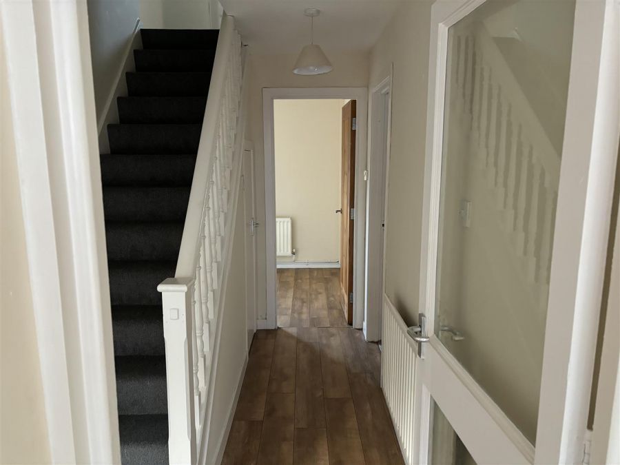 21 Shackleton Crescent