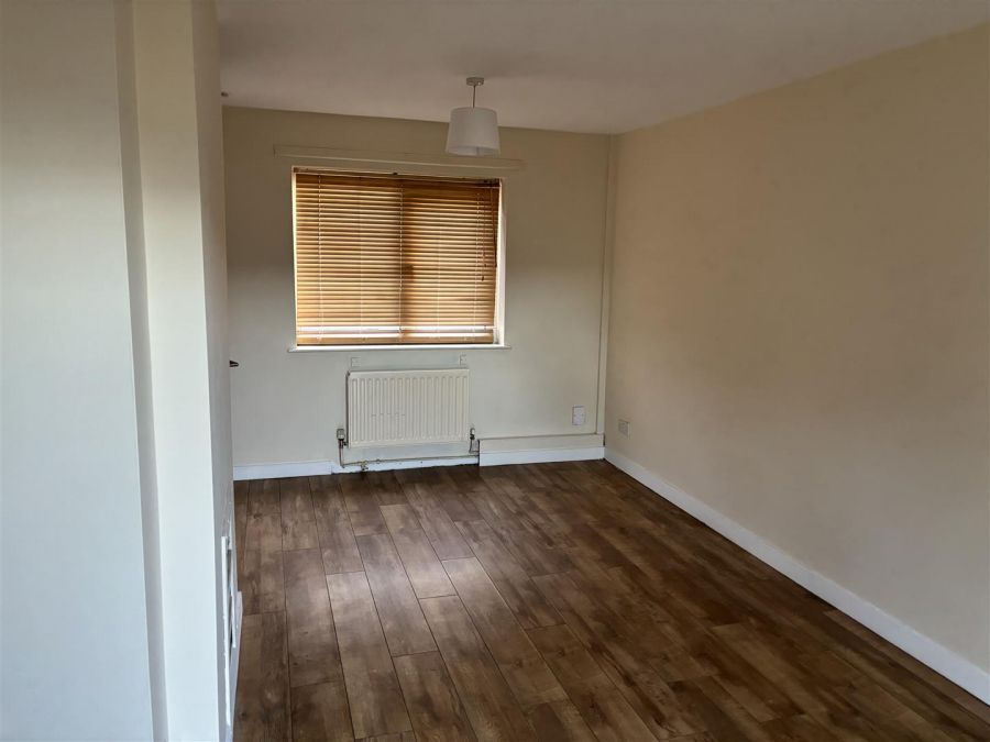 21 Shackleton Crescent