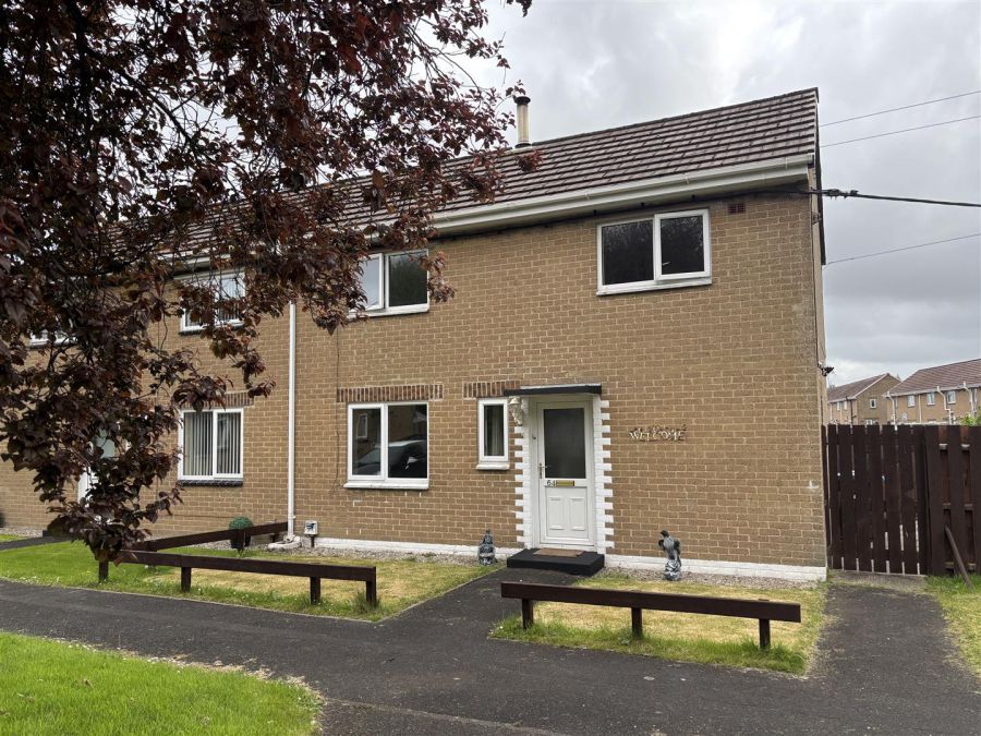 64 Shackleton Crescent,ballykelly, BT49 9PT