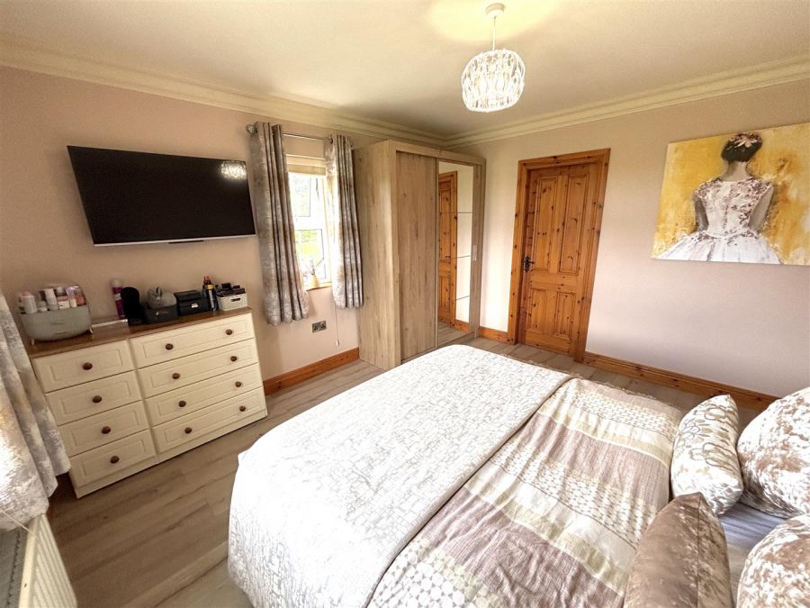 39 Larch Road