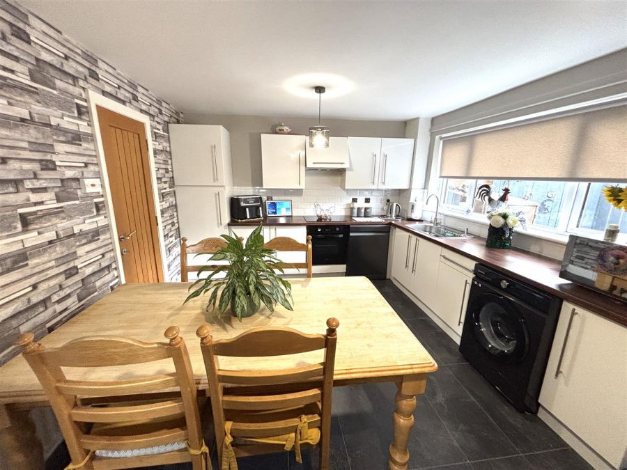 29 Glentaisie Park