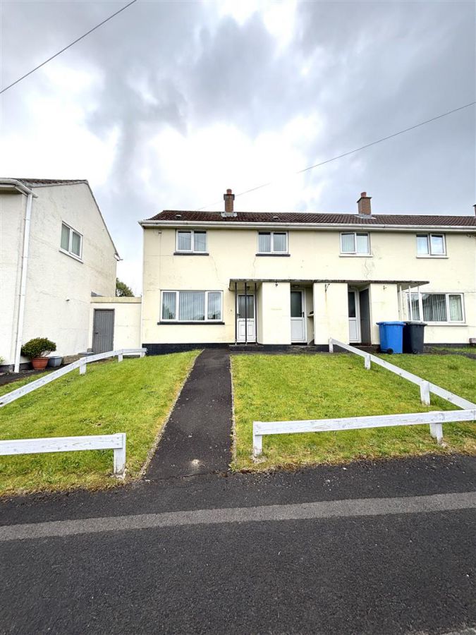 21 Lough Crescent