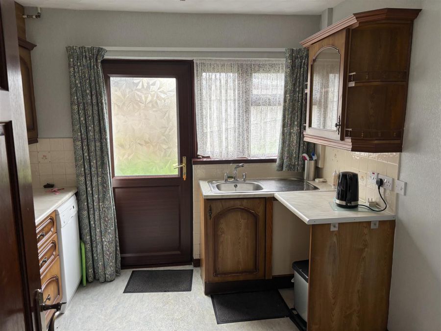 1 Sperrin Road