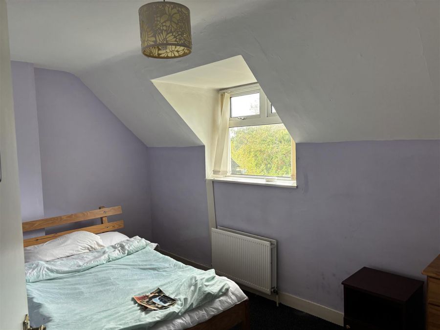 5 Brisland Road