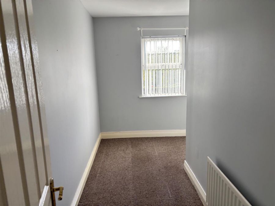 3 Ritters Court