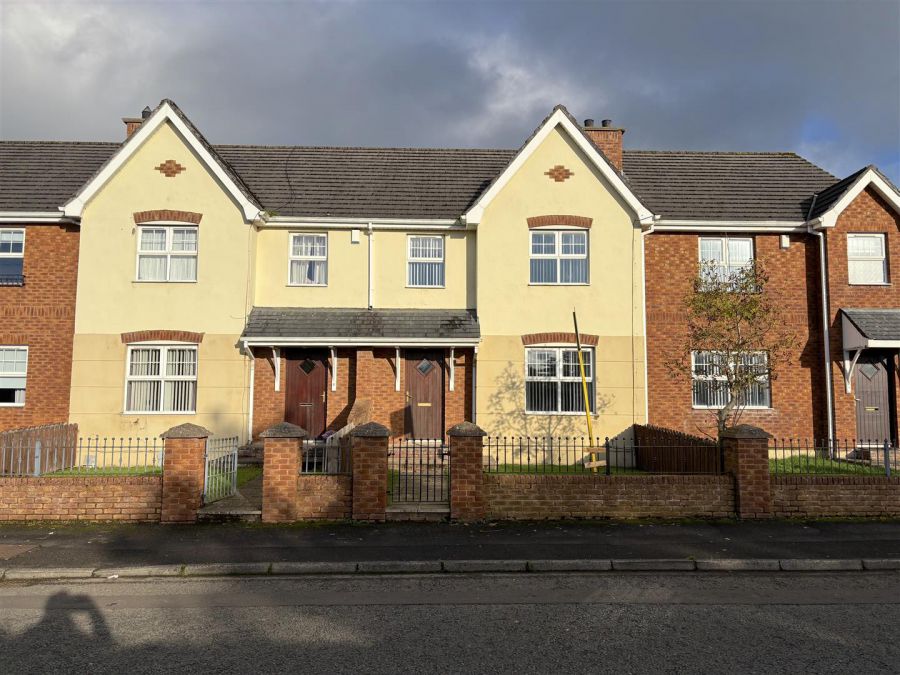 3 Ritters Court