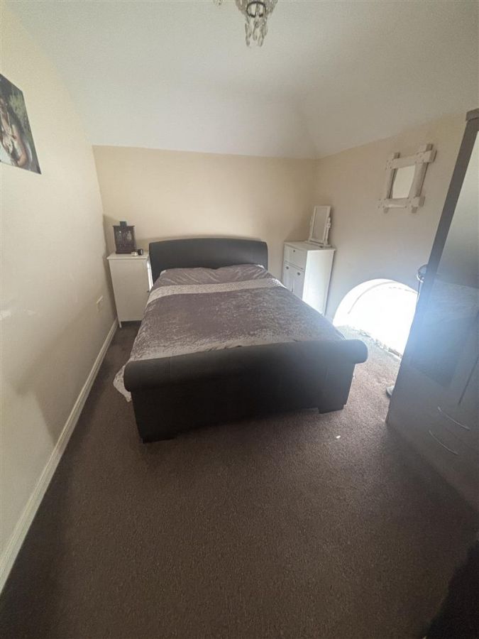 6 Glasvey Old School