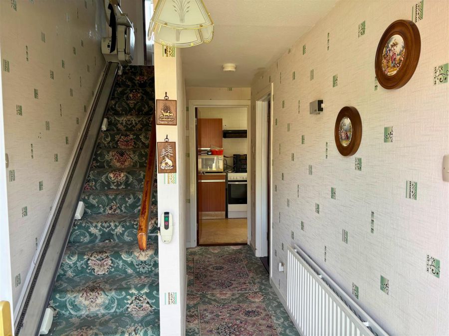 11 Scroggy Park