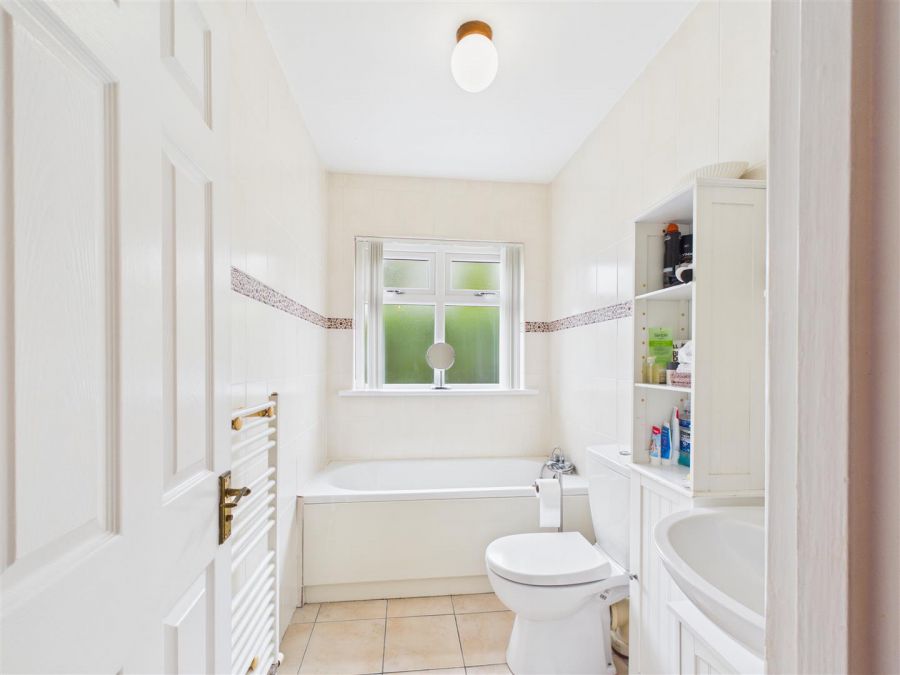 12 Grannagh Park