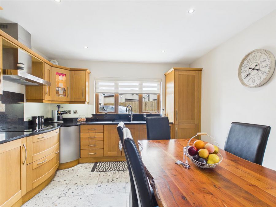 2 Rosebrook