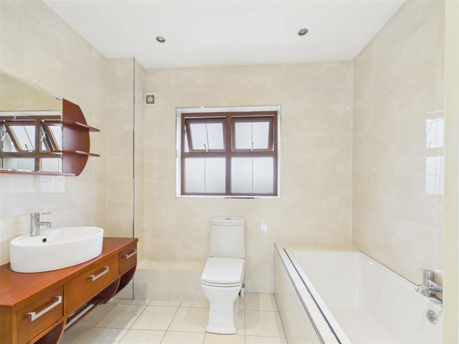 7 Ardcairn