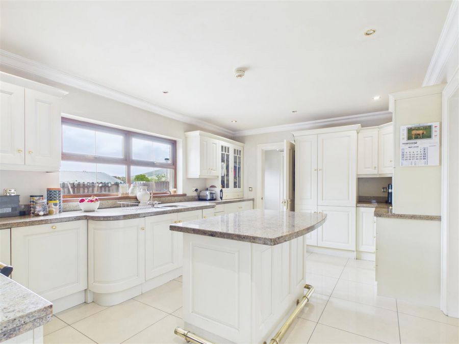 7 Ardcairn