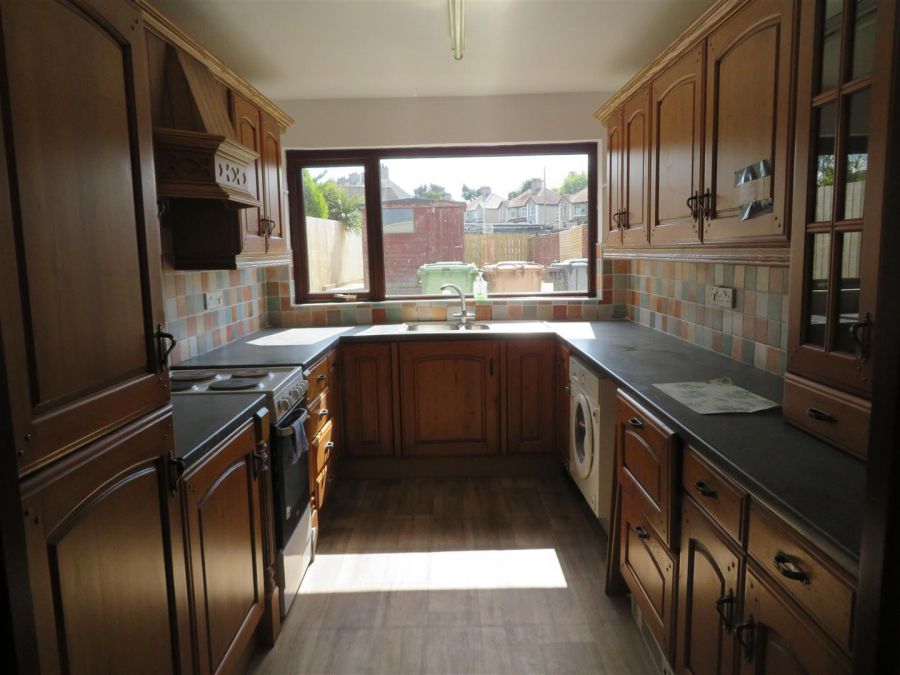 8 Banbridge Road