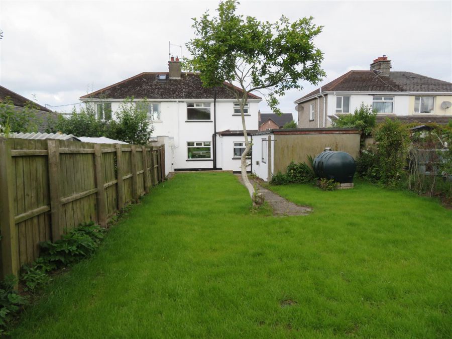 13 Westfield Gardens