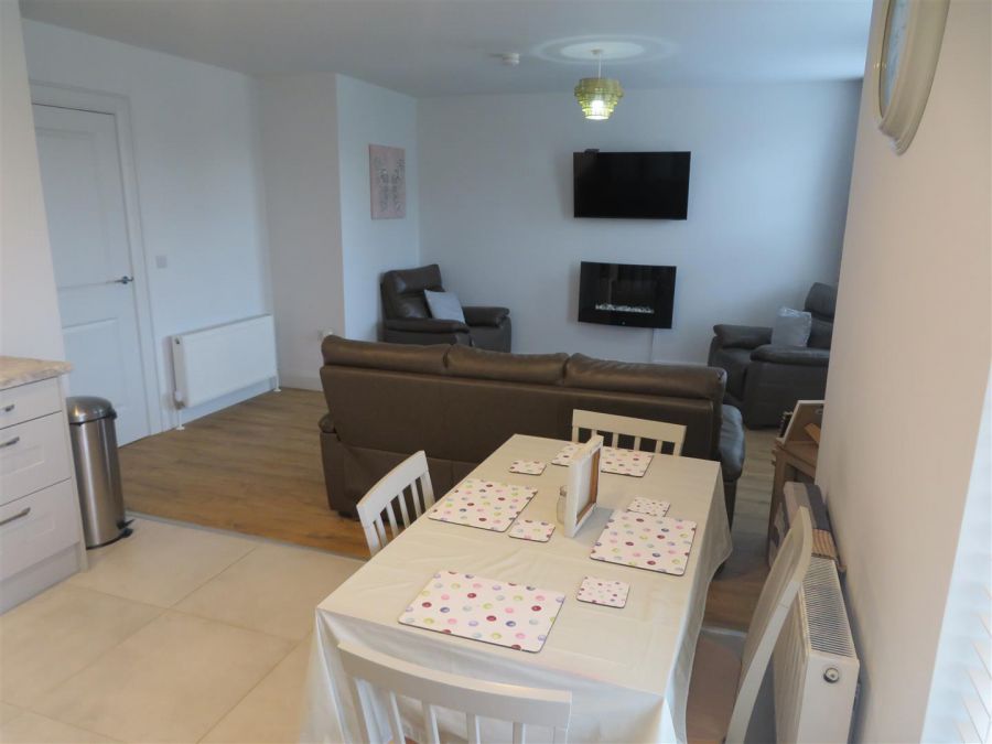 Ground Floor, Apartment 2 24 Foxwood Hall