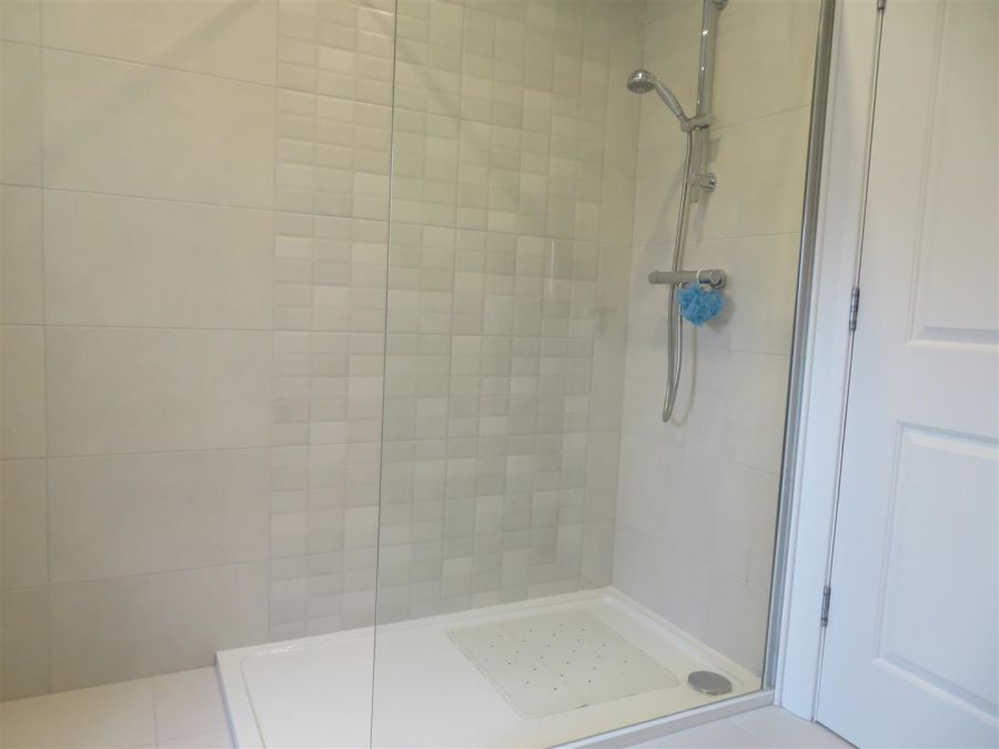 Ground Floor, Apartment 2 24 Foxwood Hall