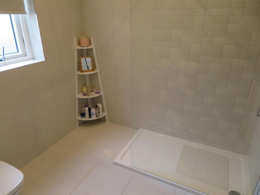 Ground Floor, Apartment 2 24 Foxwood Hall