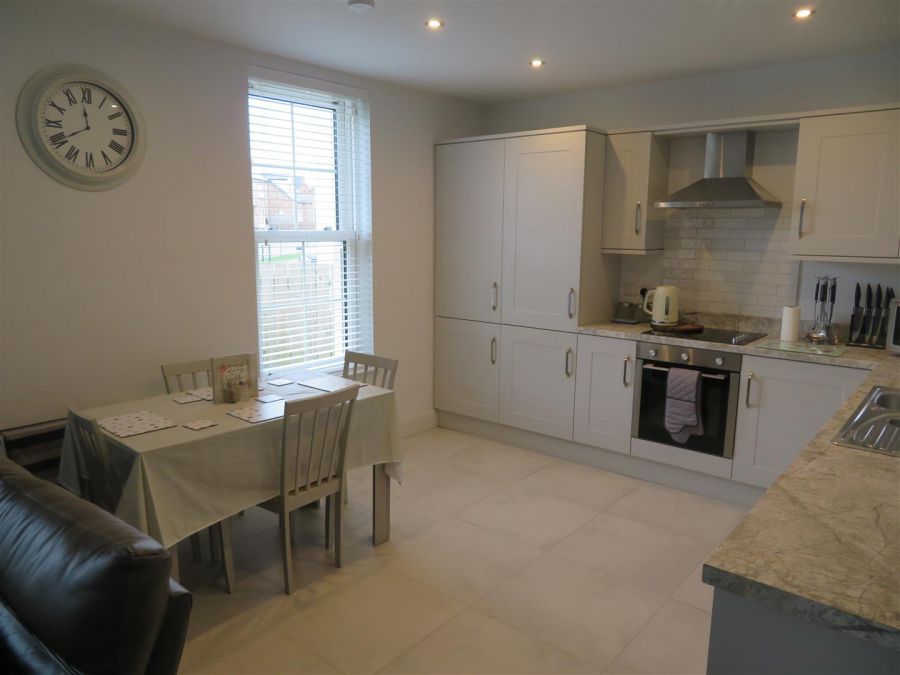 Ground Floor, Apartment 2 24 Foxwood Hall