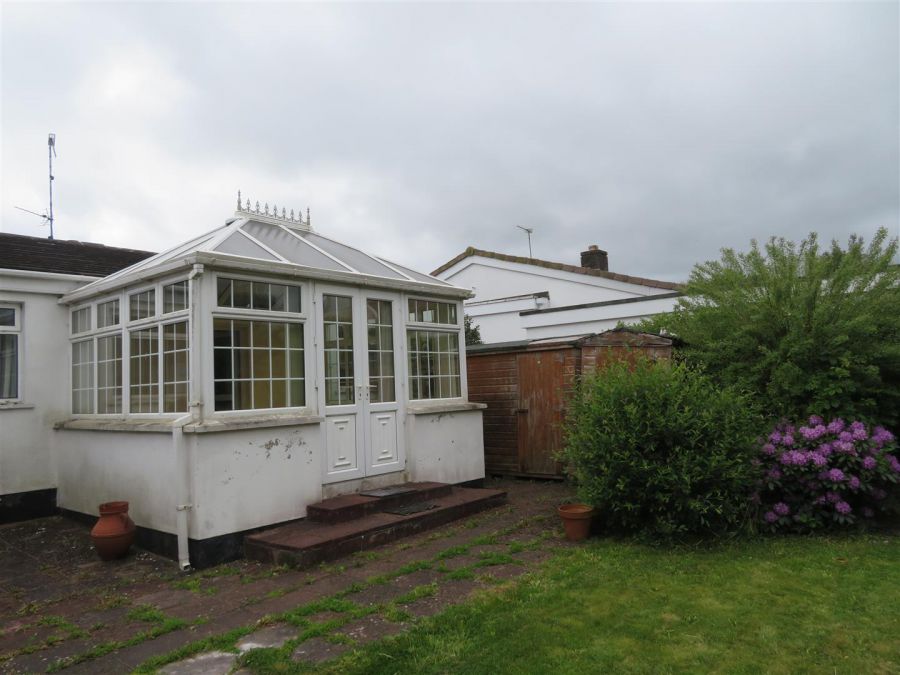 8 Magherana Park