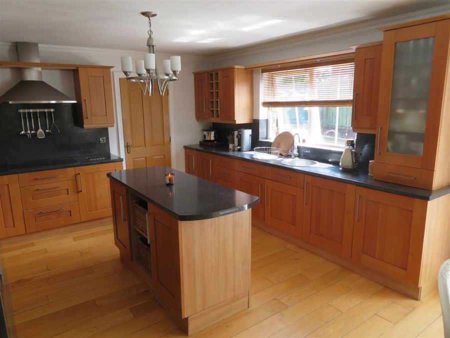 26 Hillcrest Manor