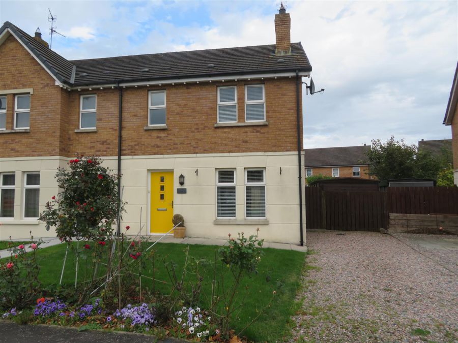 18 Charles Baron Crescent