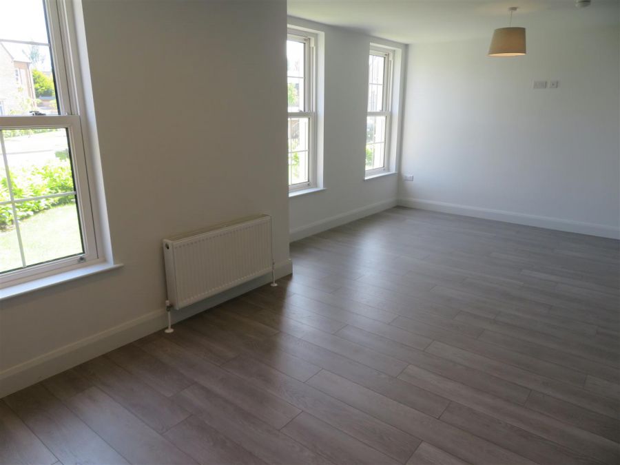 Apartment 1, 24 Foxwood Hall