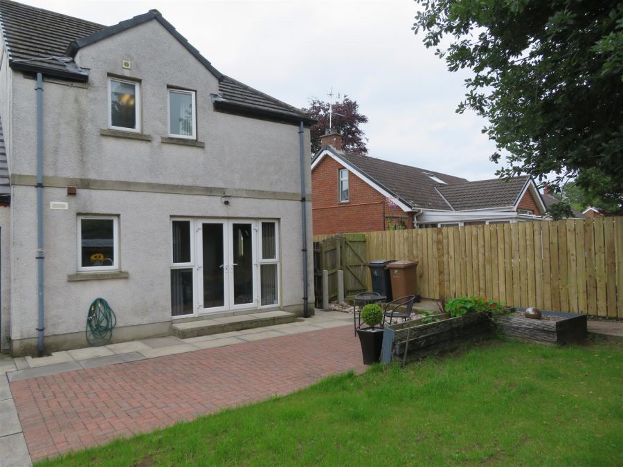 1 Toberhewny Hall
