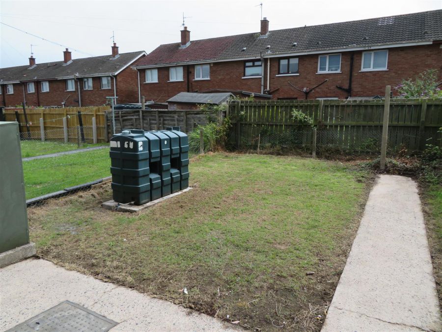 98 Mourne Road