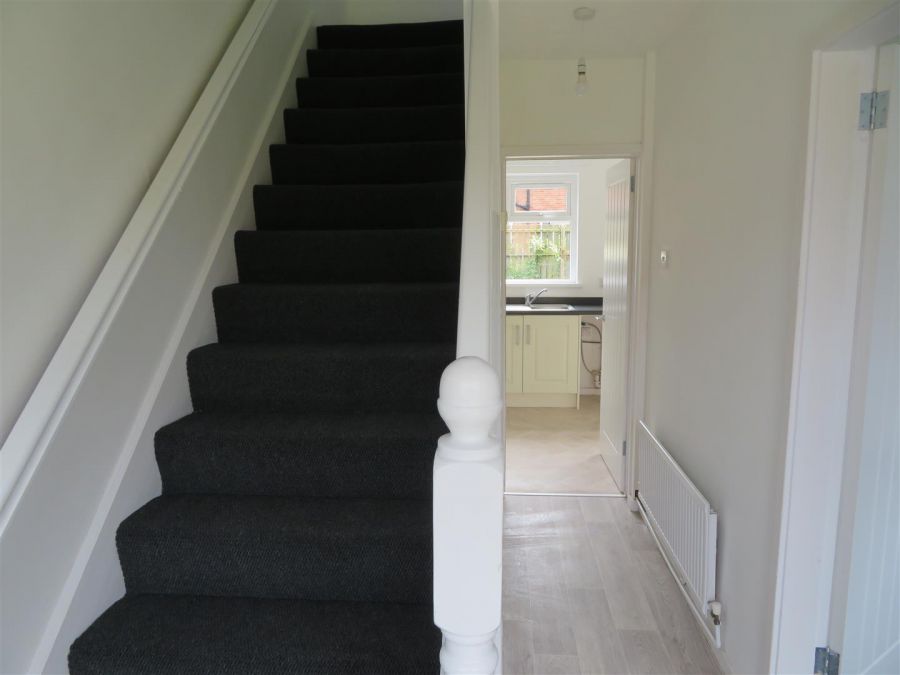 98 Mourne Road