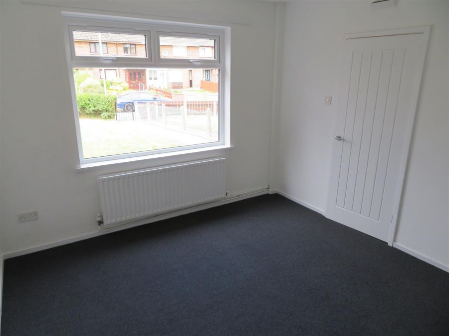 98 Mourne Road