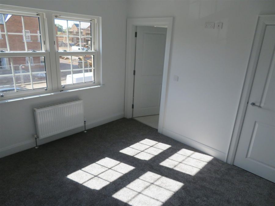 16 Foxwood Hall
