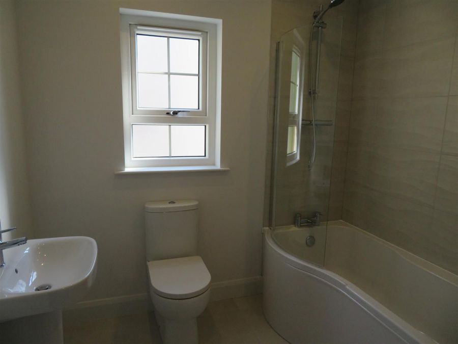 16 Foxwood Hall